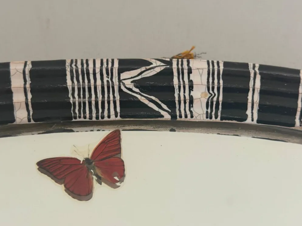 Miroir mural de petite taille, triangle rond en céramique noir et blanc, années 1950, Allemagne