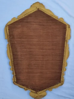Miroir mural doré de style rocaille Louis XV, vers 1950-1960 – 84 x 58 cm