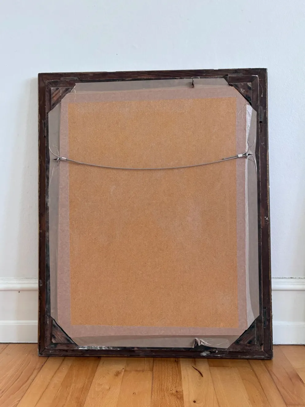 Miroir mural en bois doré antique en or