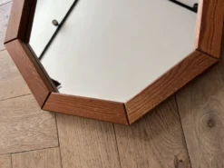Miroir mural en bois octogonal vintage – design géométrique des années 1970