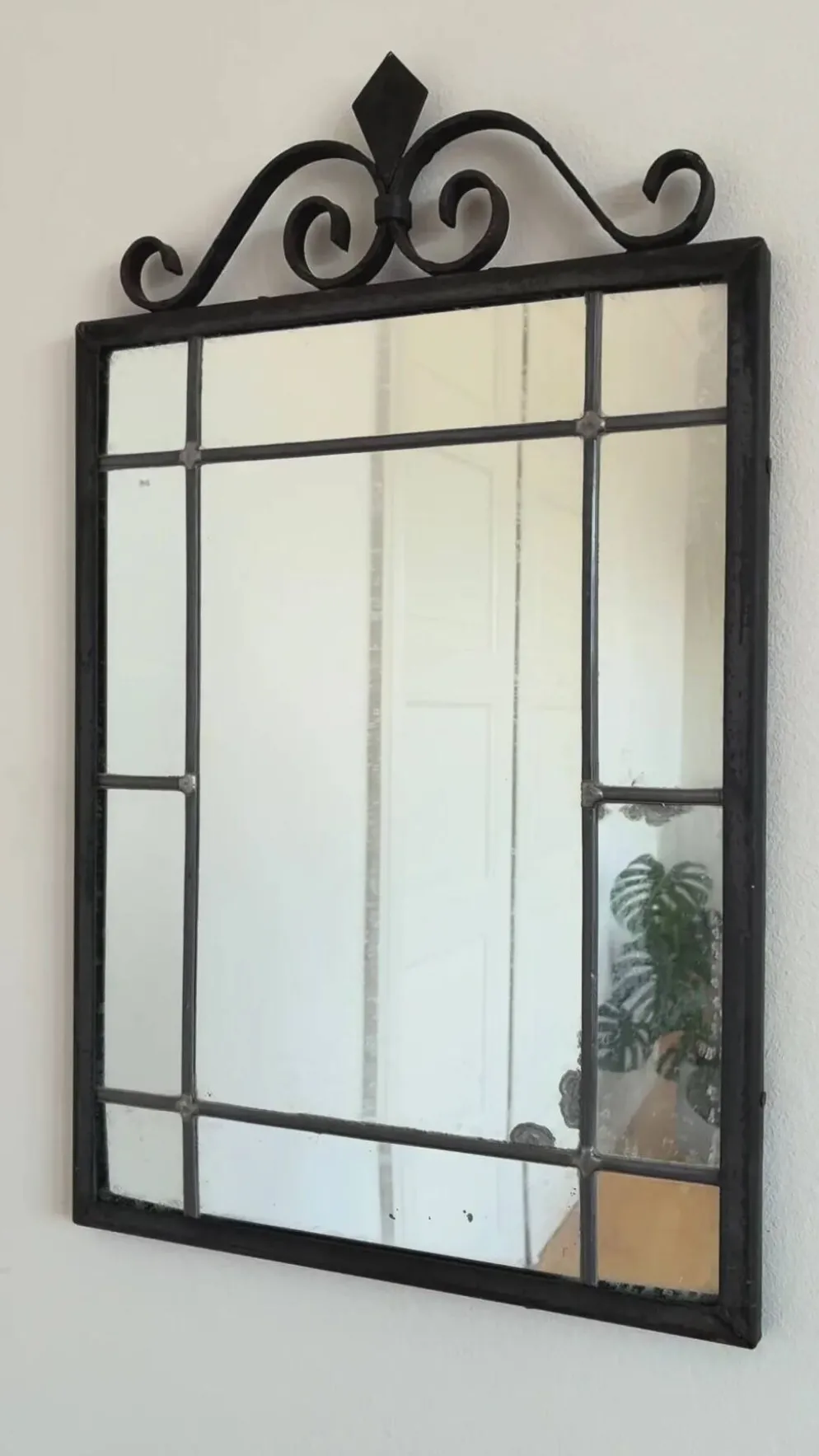 Miroir mural en fer forgé noir Art Déco, Belgique, années 1930