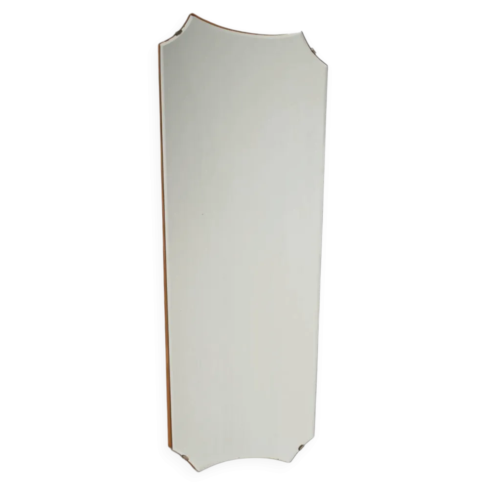 Miroir mural en forme de bouclier, production européenne, années 1930-1940