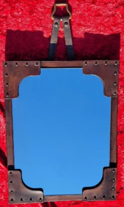 Miroir Mural gainée de cuir