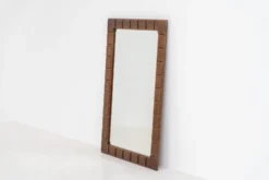 Miroir mural graphique sculptural