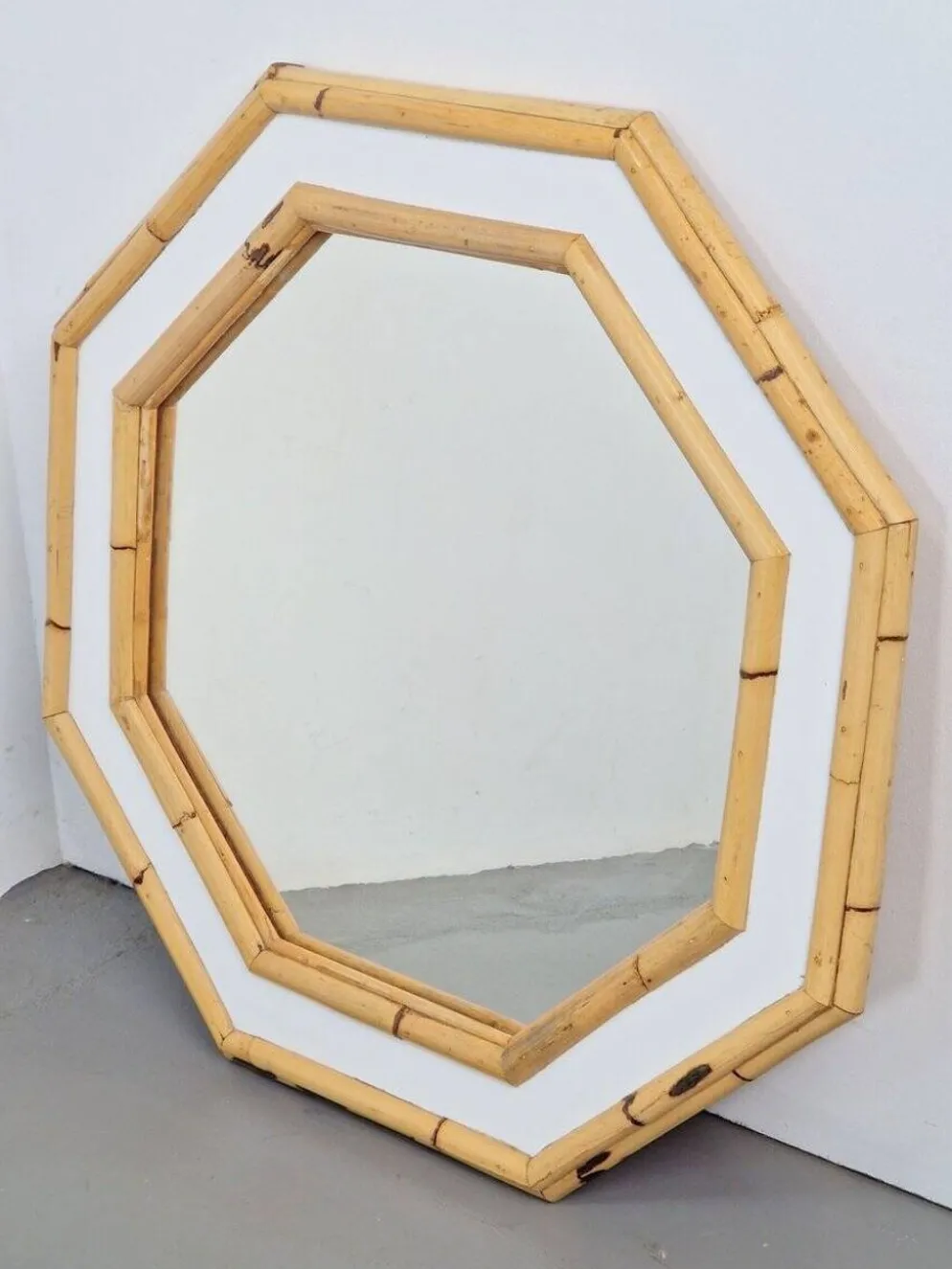 Miroir mural octogonal vintage en bambou, Italie, années 1960
