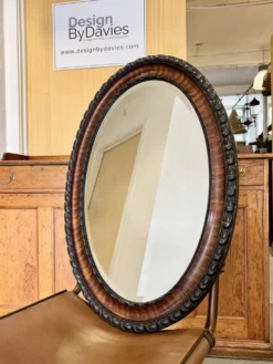 Miroir mural ovale édouardien avec bord biseauté