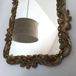 Miroir mural rectangulaire vintage avec cadre en bronze, miroir en bronze