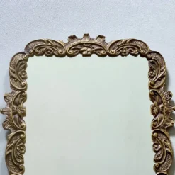 Miroir mural rectangulaire vintage avec cadre en bronze, miroir en bronze