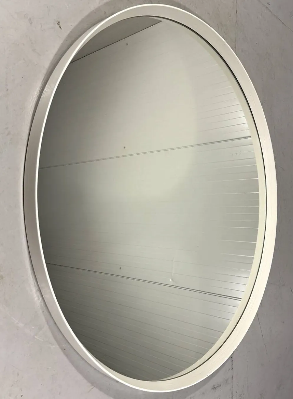 Miroir mural rond en bois blanc XXL, années 1960-1970