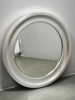 Miroir mural rond italien des années 1970 avec cadre argenté
