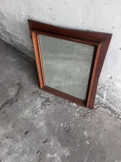 Miroir mural sculptural en bois, années 1960