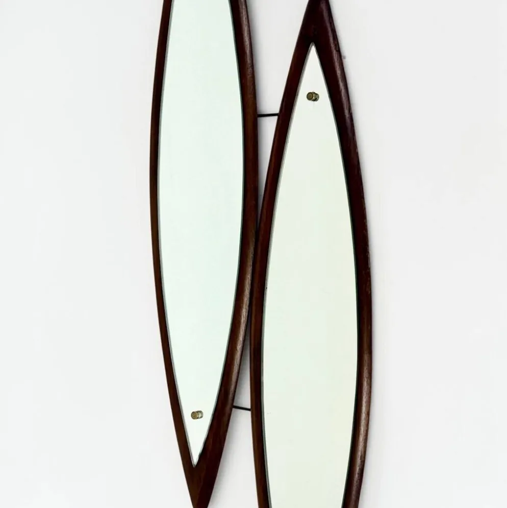 Miroir mural sculptural italien en bois années 60