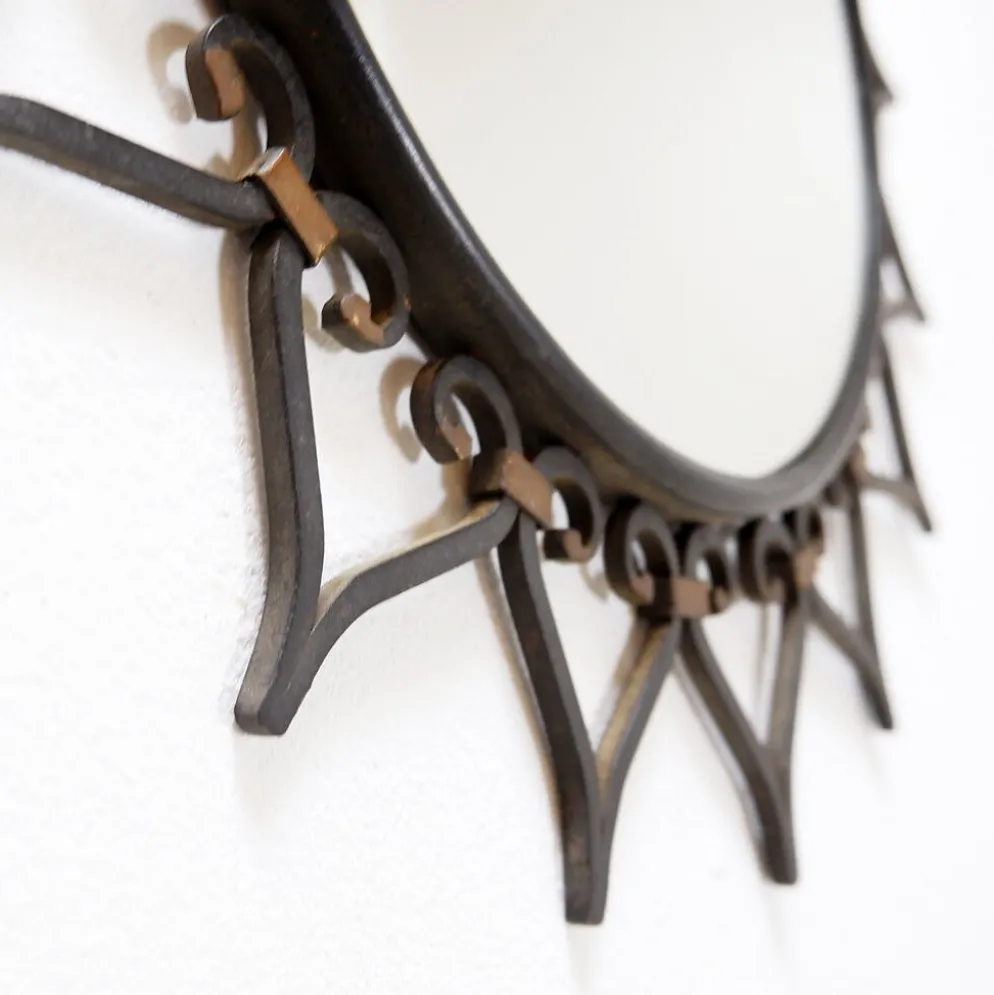 Miroir mural soleil en fer forgé avec motif cœur - 1960s