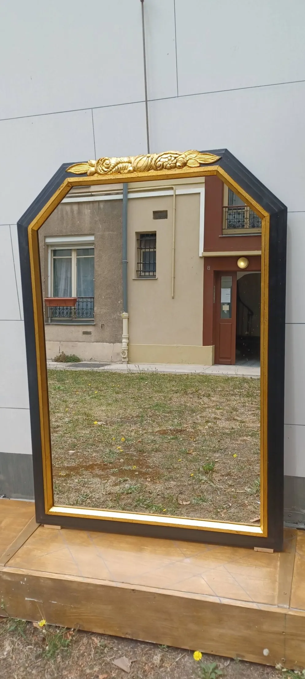Miroir noir et dore de style art deco - 110cmx 78 cm