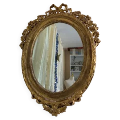Miroir ovale ancien à la feuille d'or – Fronton nœud & motifs floraux style