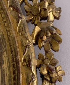 Miroir ovale ancien à la feuille d'or – Fronton nœud & motifs floraux style
