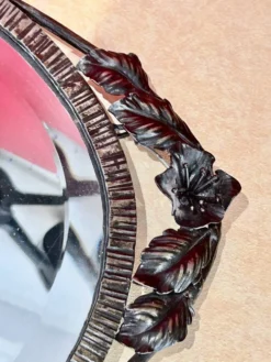 Miroir ovale biseauté art déco fer forgé richement travaillé
