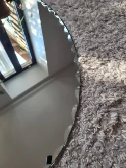 Miroir ovale biseauté à poser
