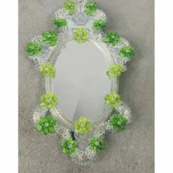 Miroir ovale contemporain en bois sculpté à la main par Simoeng