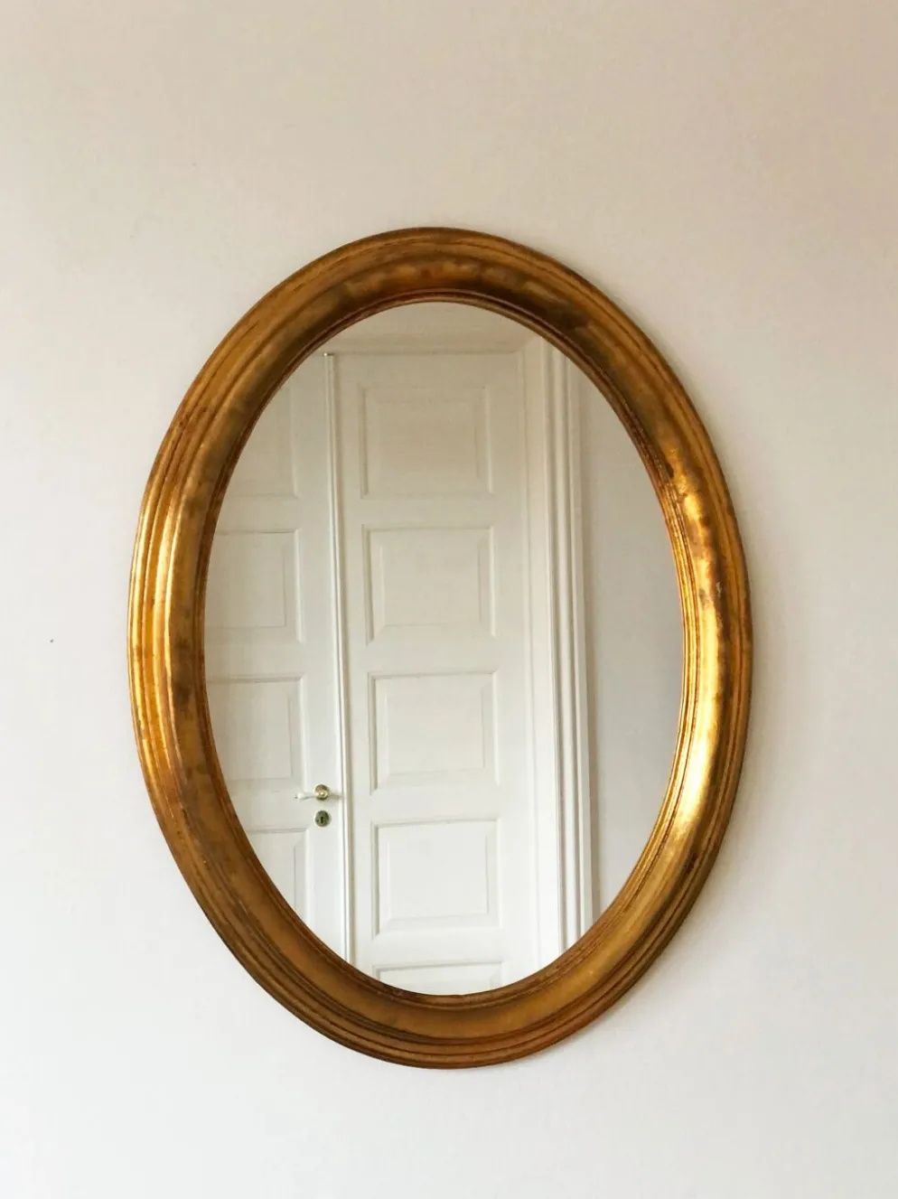 Miroir ovale en bois doré vintage – Hollywood Regency, Belgique, années 1970