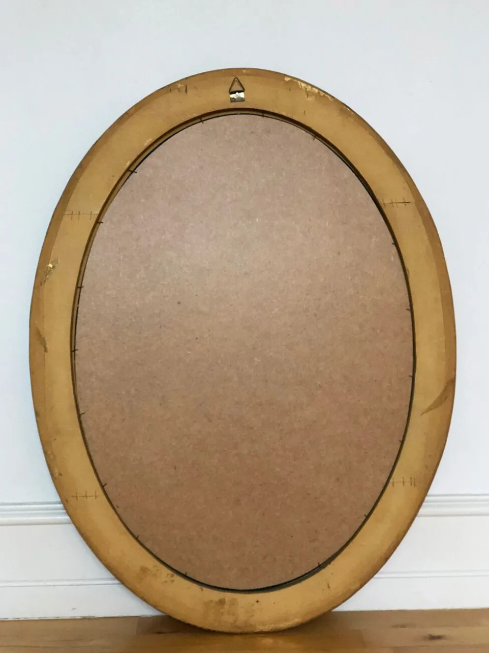Miroir ovale en bois doré vintage – Hollywood Regency, Belgique, années 1970