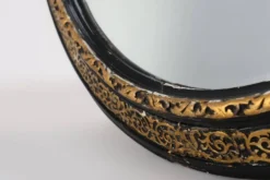 Miroir ovale néoclassique français en noir et or, 20e siècle