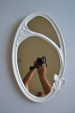 Miroir ovale style art nouveau Jugendstil en fonte de fer émaillée 49 x 29