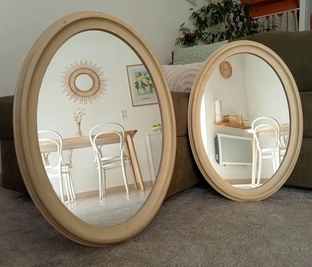 Miroir ovale vintage en bois patiné