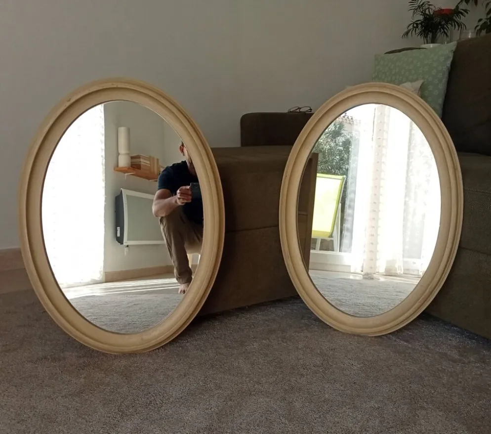 Miroir ovale vintage en bois patiné