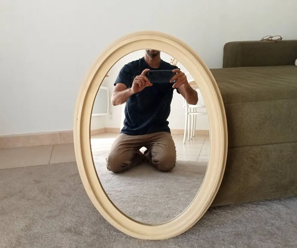 Miroir ovale vintage en bois patiné