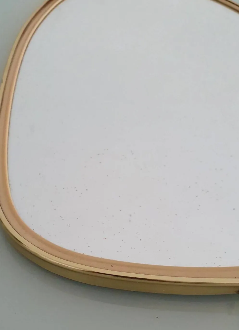 Miroir ovoïde vintage des années 1960