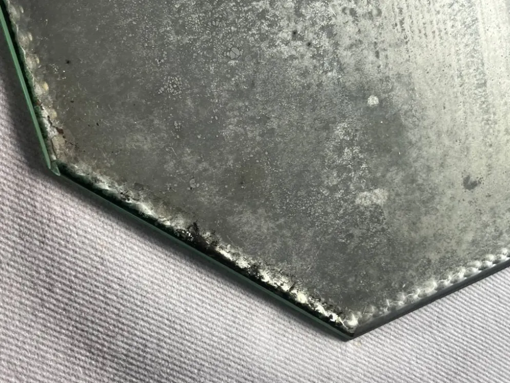 Miroir, plateau octogonal ancien