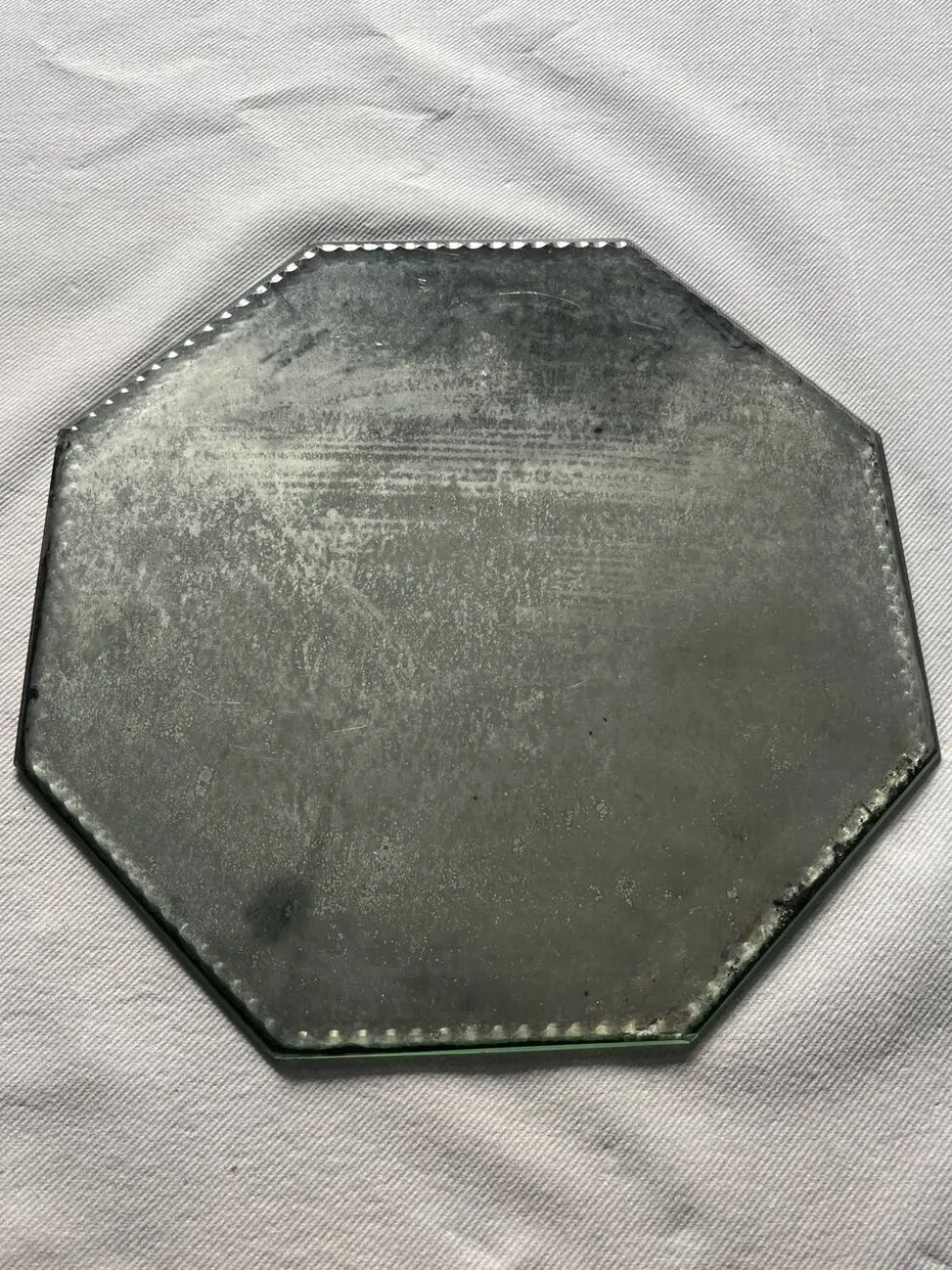 Miroir, plateau octogonal ancien