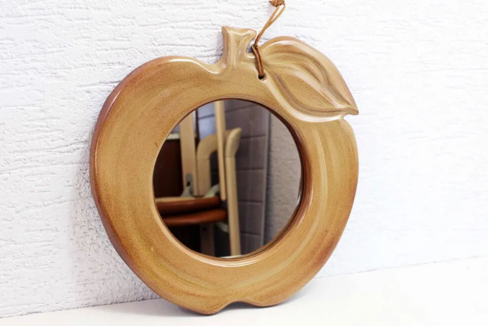 Miroir "pomme" en céramique 1970