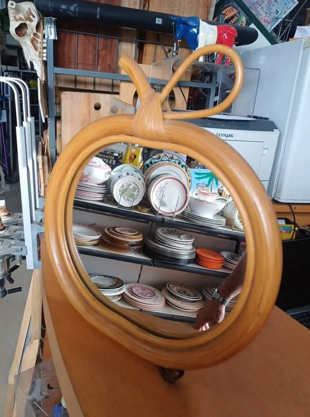 Miroir pomme en rotin vintage / osier - Années 60/70