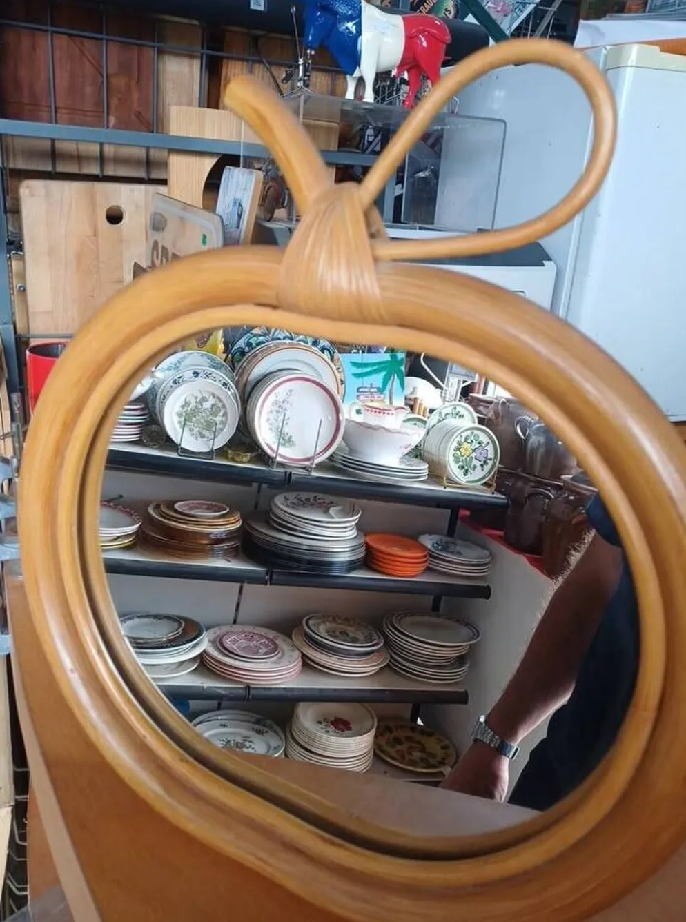 Miroir pomme en rotin vintage / osier - Années 60/70