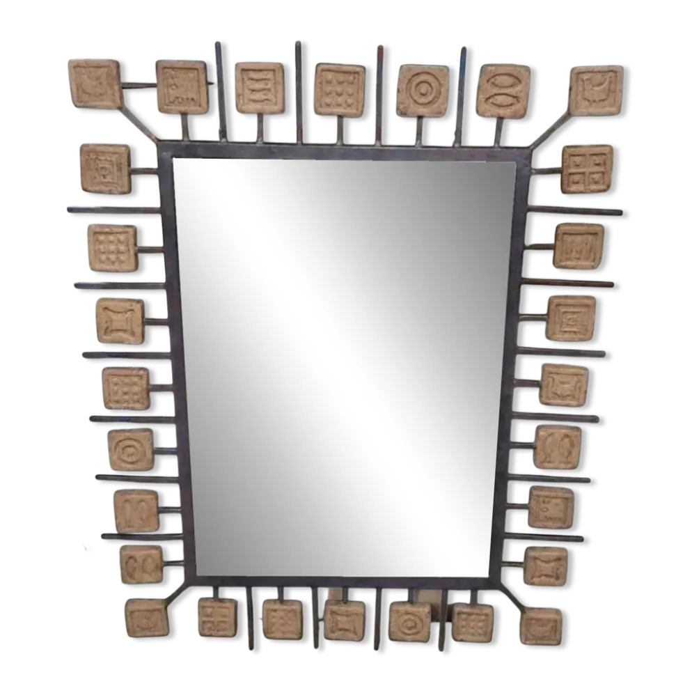 Miroir rectangulaire brutaliste en fer forgé et carreaux en terre cuite