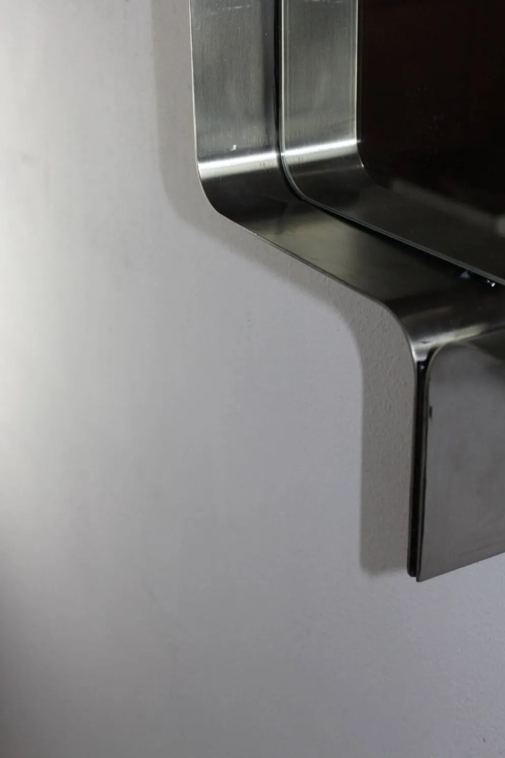 Miroir rectangulaire en acier brossé de Xavier Feal, 1970