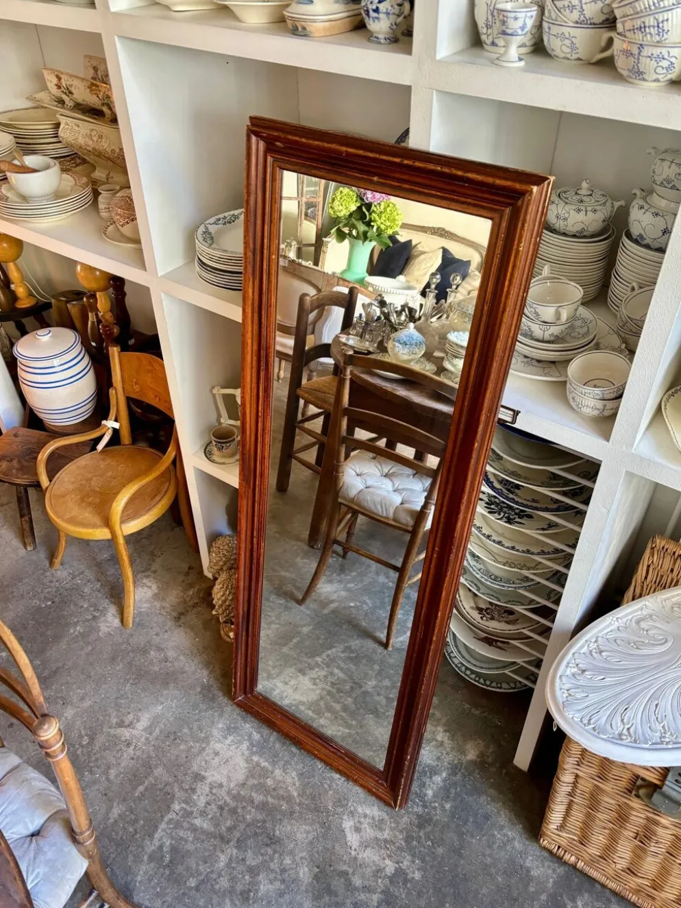 Miroir rectangulaire en bois foncé 139 x 51 cm