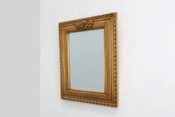 Miroir rectangulaire en résine dorée Deknudt, Belgique 20e siècle