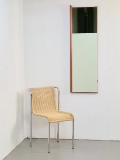 Miroir rectangulaire en teck scandinave des années 1960.