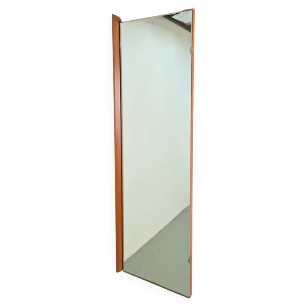 Miroir rectangulaire en teck scandinave des années 1960.