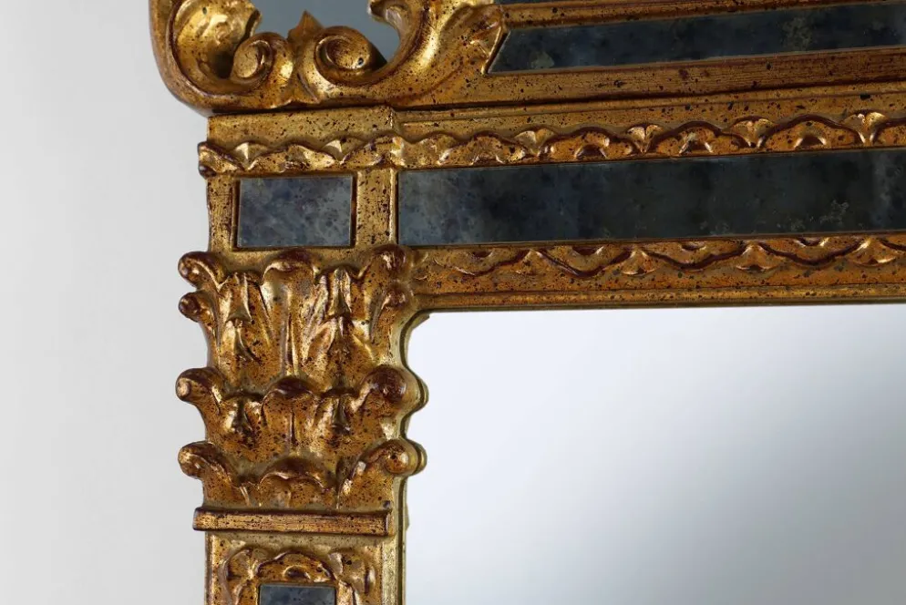 Miroir rococo-vénitien belge du XXe siècle en bois doré