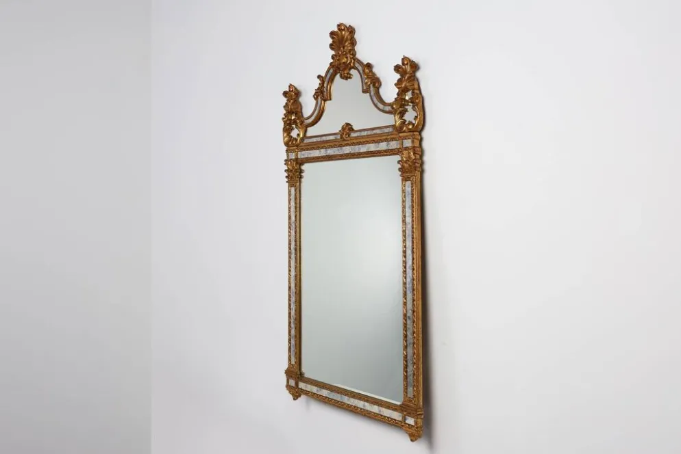 Miroir rococo-vénitien belge du XXe siècle en bois doré