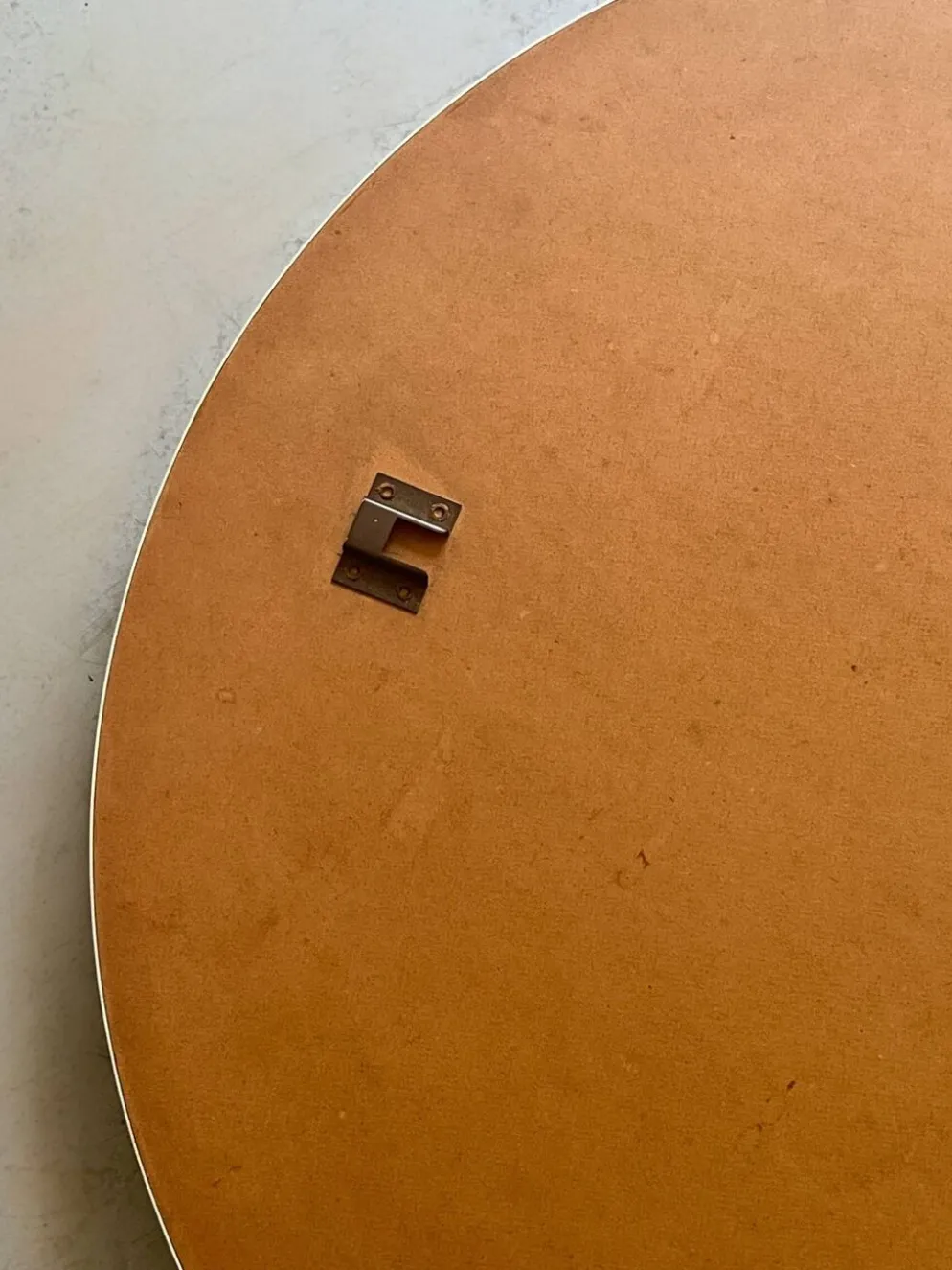 Miroir rond blanc space age, vers 1970