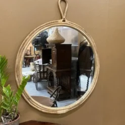 Miroir rond en rotin avec anneau