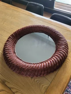 Miroir rond en rotin vintage