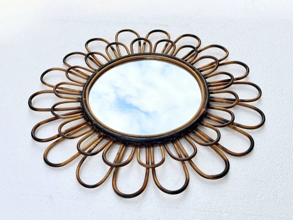 Miroir rond fleur soleil en rotin osier fumé vintage 1960 1970 47 cm folk
