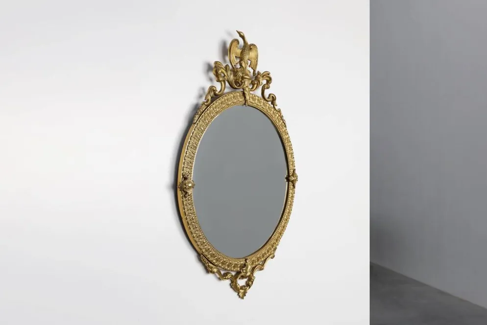 Miroir rond néoclassique français en finition cuivre, 20e siècle