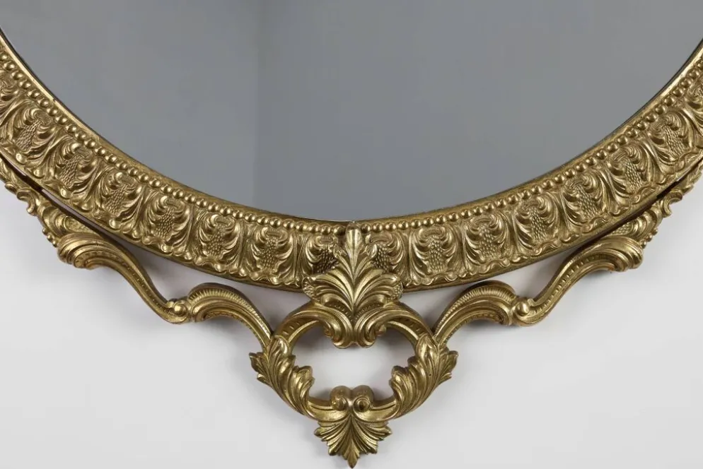 Miroir rond néoclassique français en finition cuivre, 20e siècle